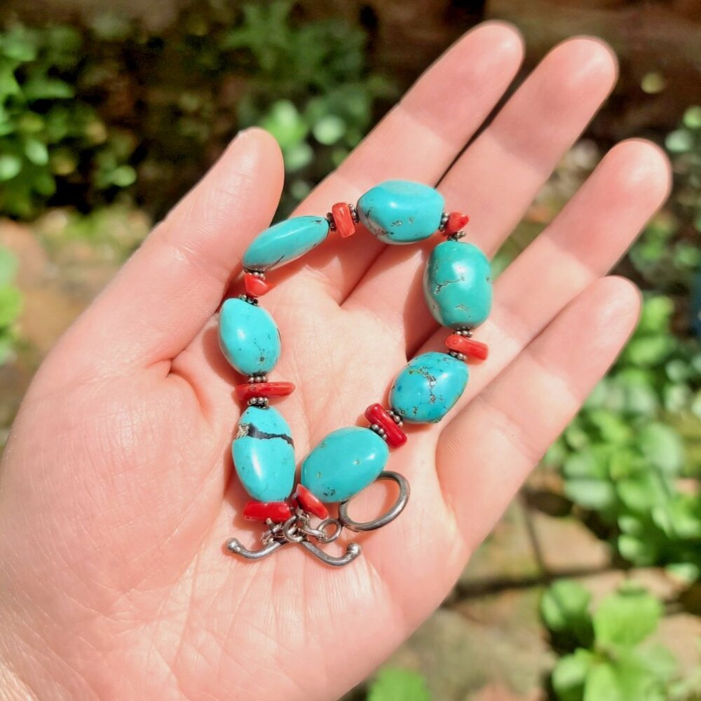 Natural Blue Turquoise & Red Coral Bead Bracelet w/ Silver Toggle Hook Clasp 7"